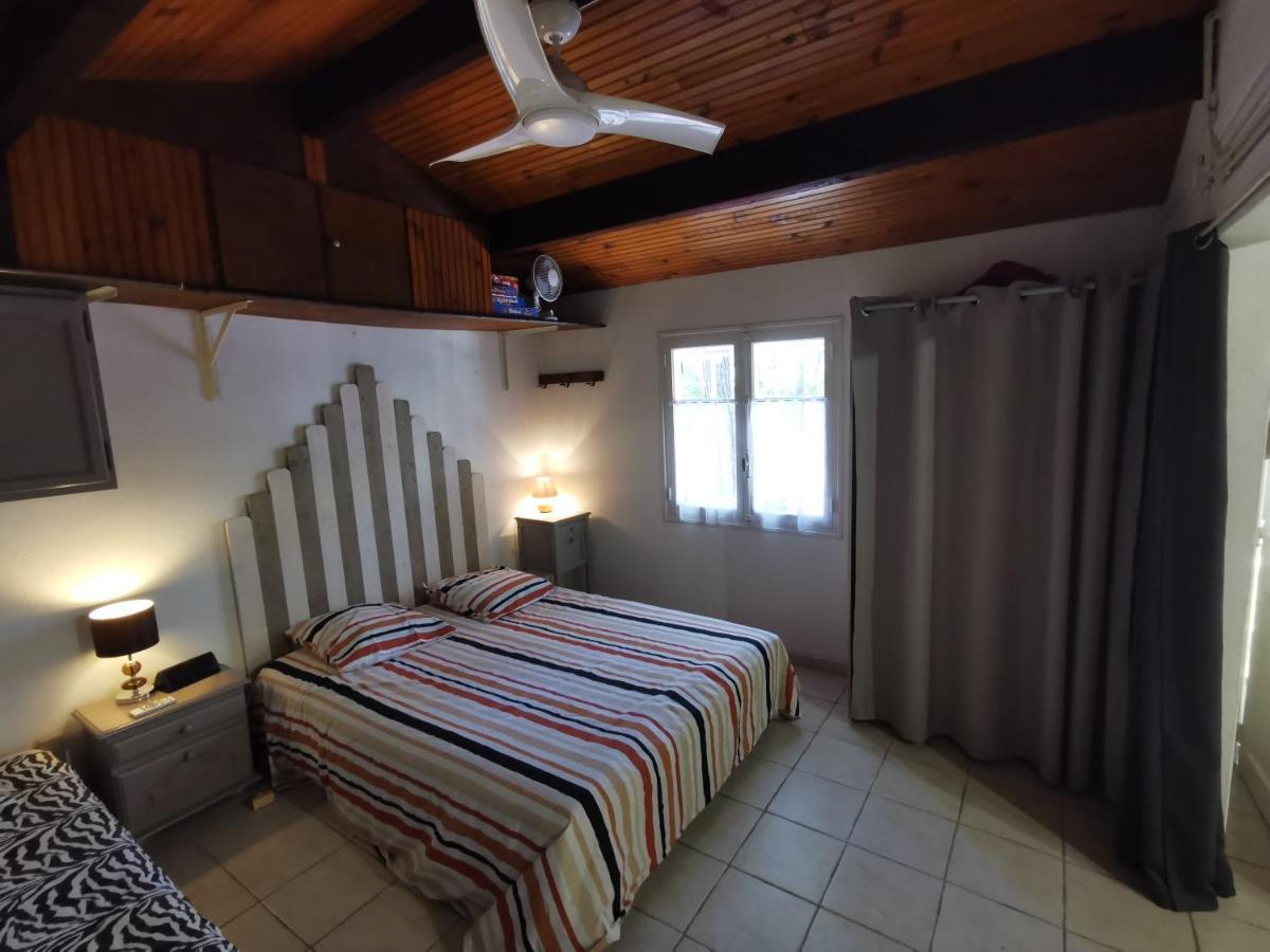 Maisonnette En Pleine Nature Le Beausset Luaran gambar
